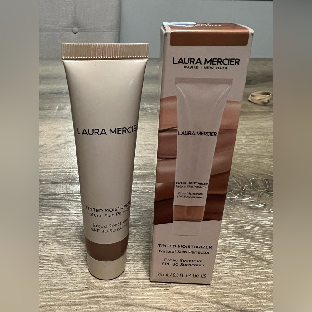 Laura Mercier Tinted Moisturizer